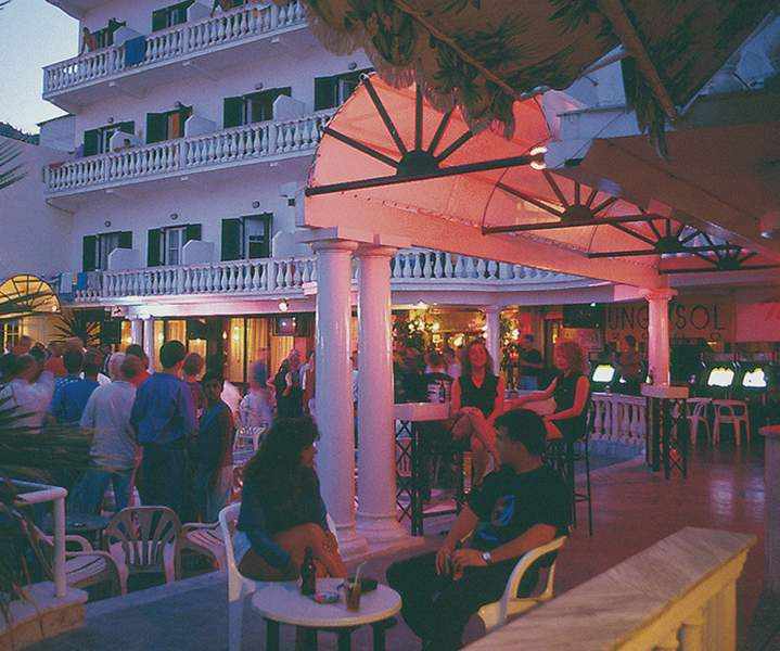 Potamaki Beach Hotel, Benitses, Corfu, Griekenland