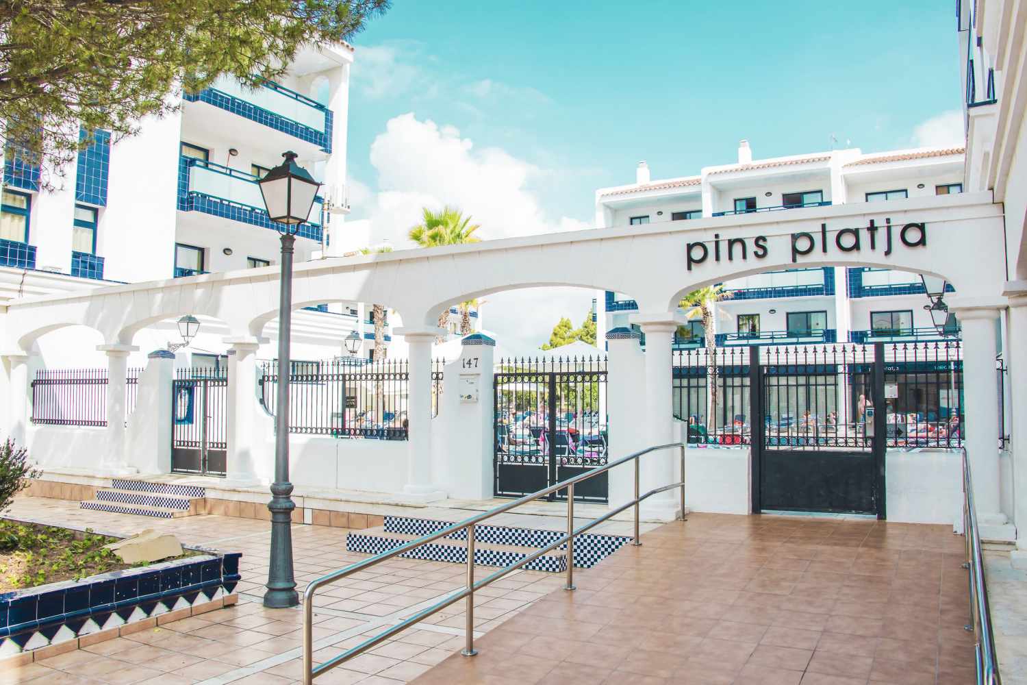 Pins Platja Apartments